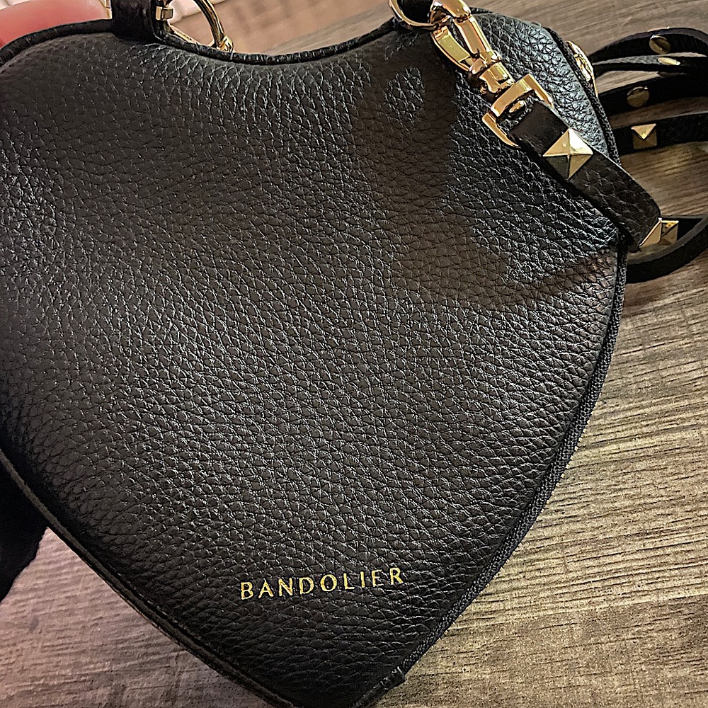 Bandolier leather heart crossbody